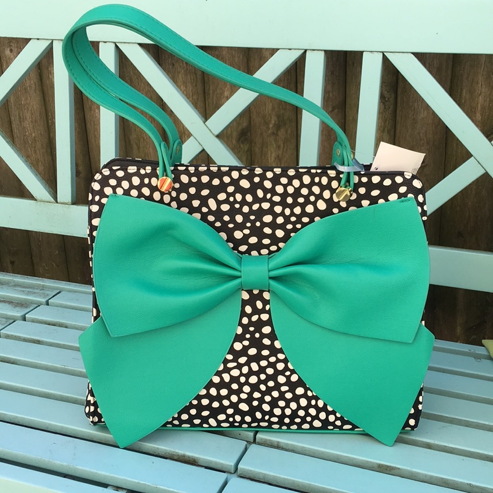Betsey Johnson NWT large bow bag polka dots cute!